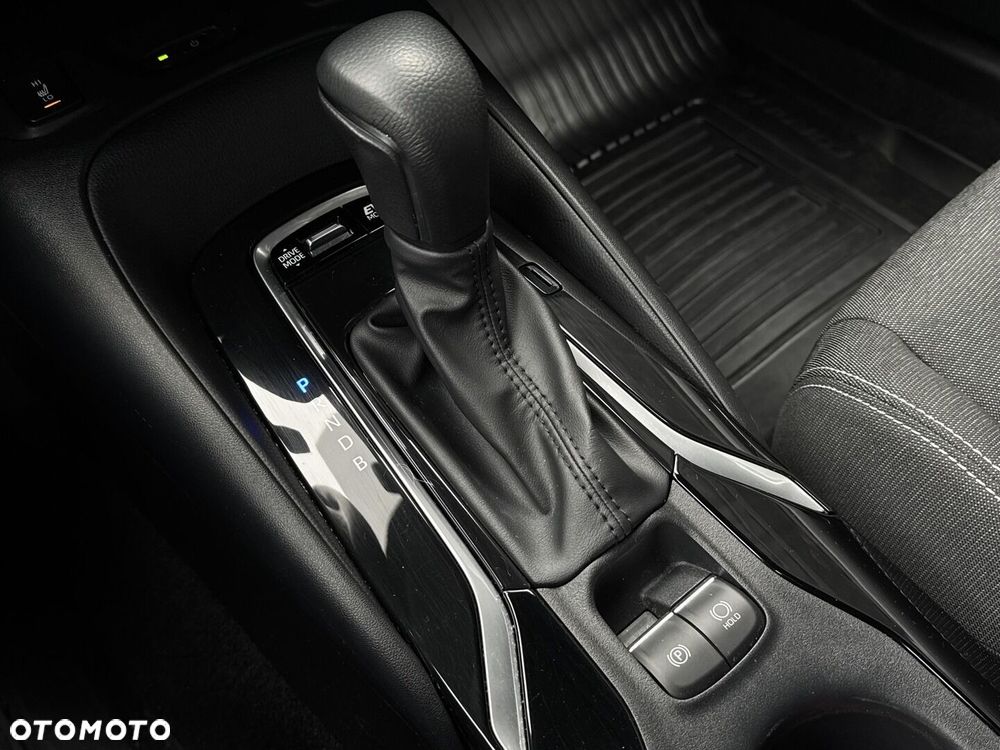 Toyota Corolla 1.8 Hybrid Comfort - 28
