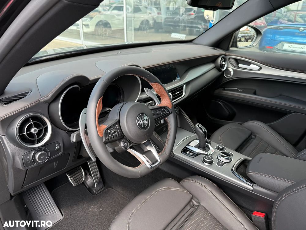 Alfa Romeo Stelvio 2.0 Turbo AWD AT8 Intensa - 17