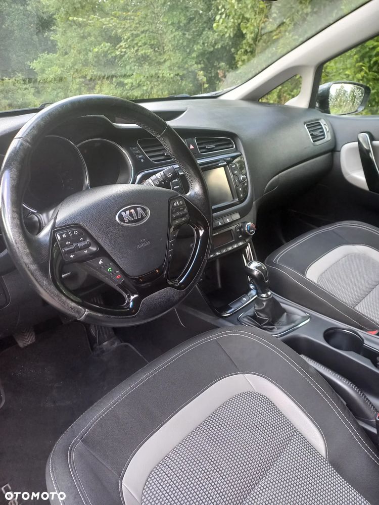 Kia Ceed 1.6 GDI XL - 4
