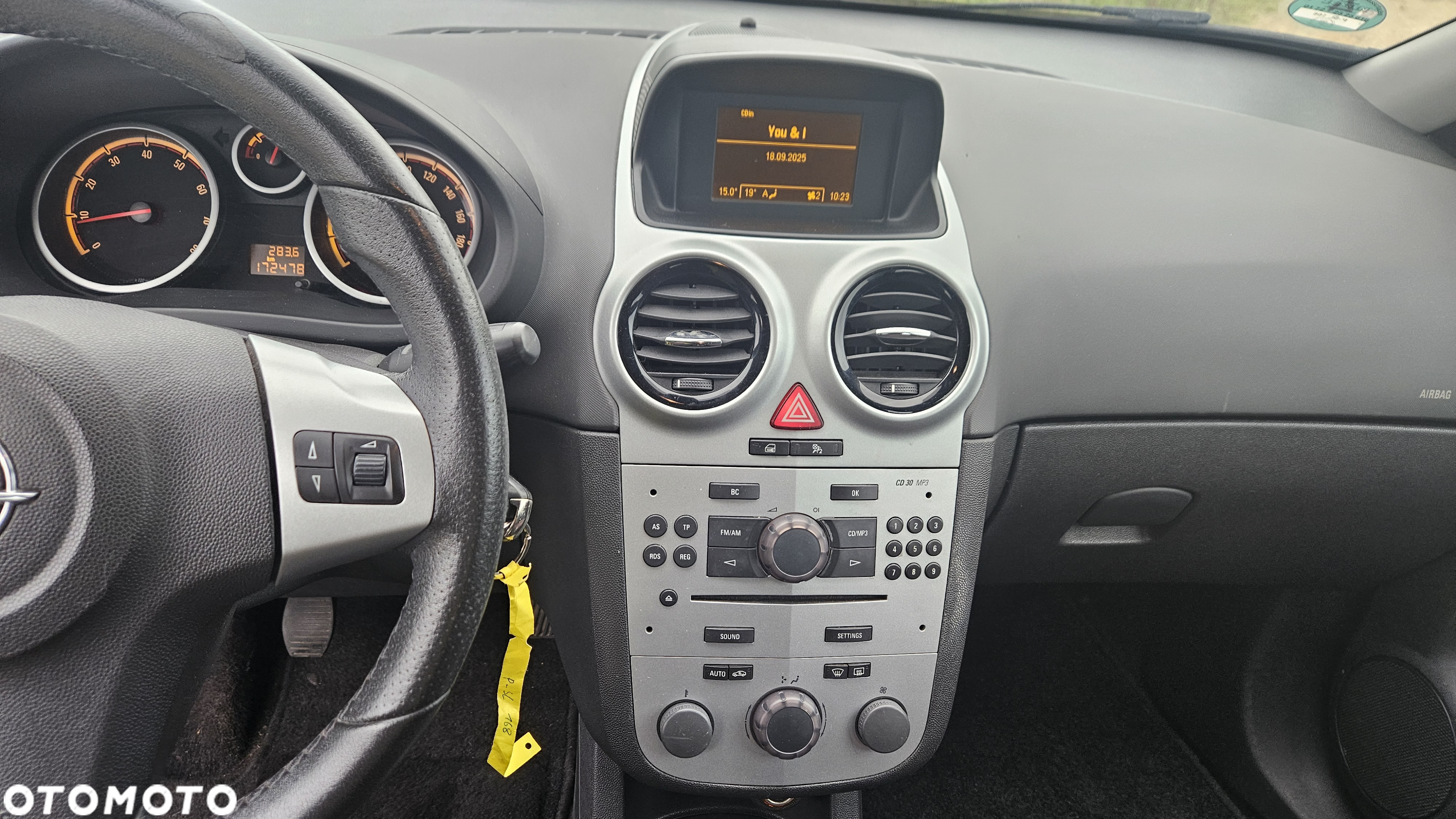 Opel Corsa 1.2 16V Cool - 21
