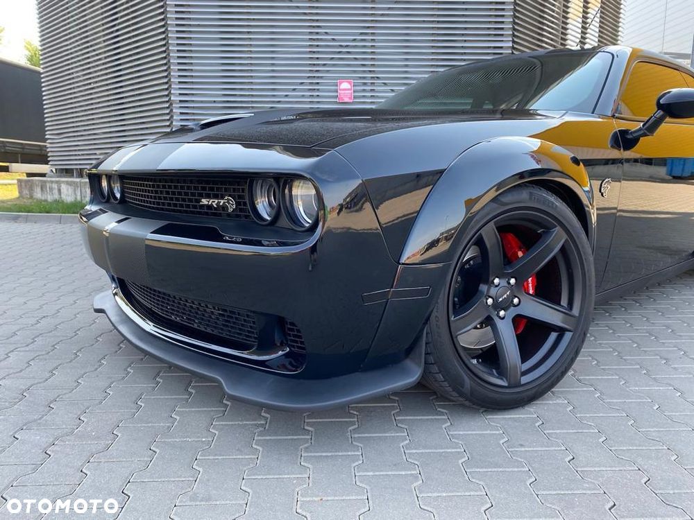 Dodge Challenger 6.2 Hellcat Widebody - 4