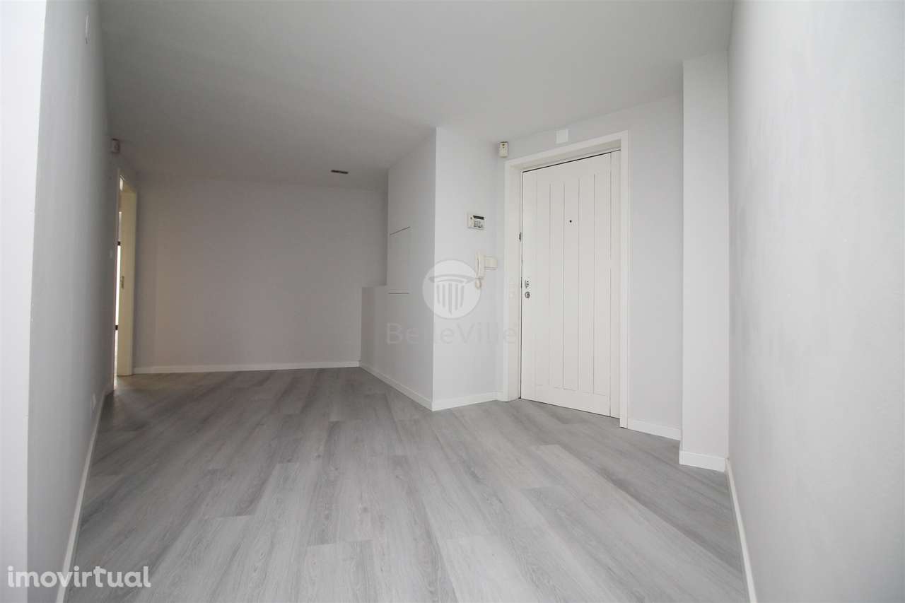 apartamento T4, 255m2,  perfeito para quem valoriza espaço - Grande imagem: 2/24