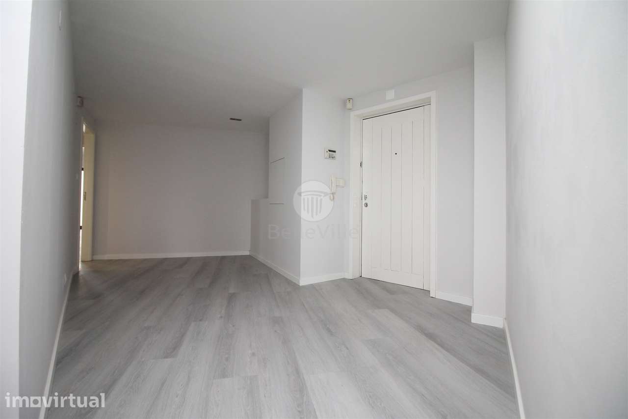 apartamento T4, 255m2,  perfeito para quem valoriza espaço - Grande imagem: 2/24