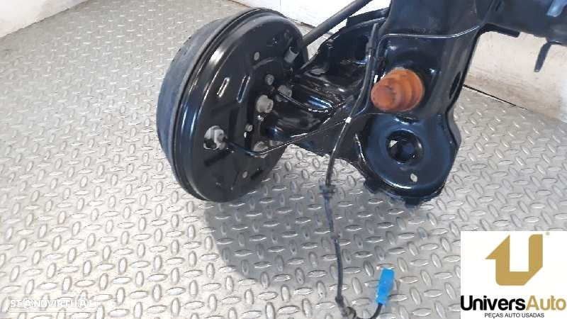CHARRIOT TRASEIRO PEUGEOT 207 2011 - - 2