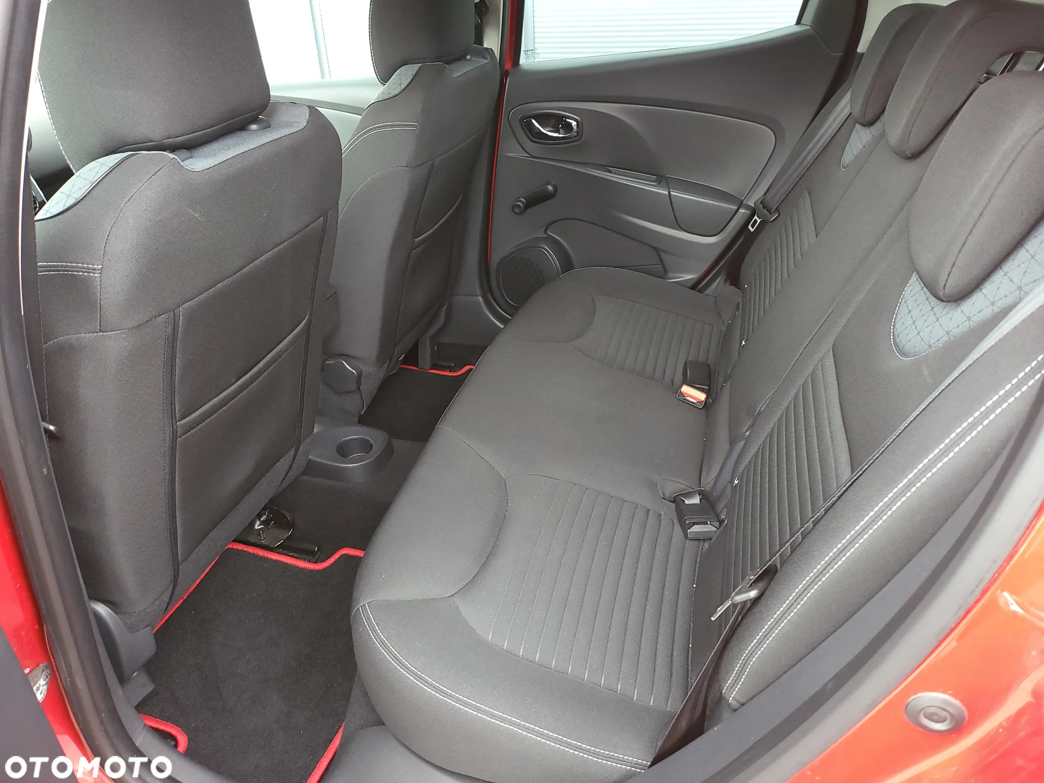 Renault Clio TCe 90 Limited - 12