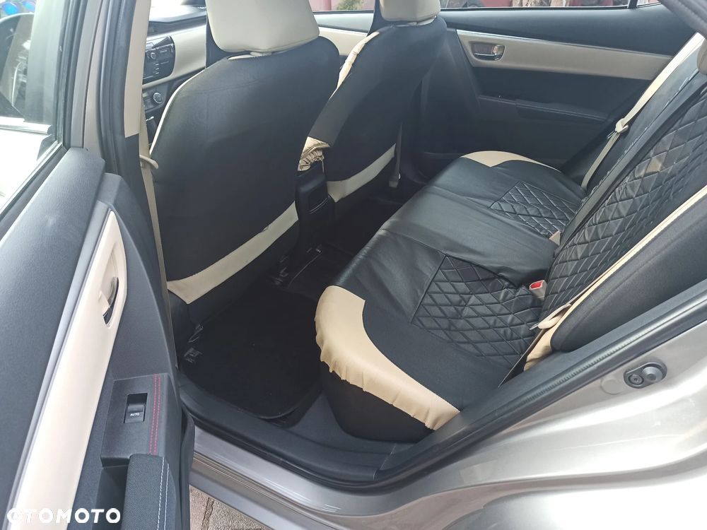 Toyota Corolla 1.6 Premium - 16