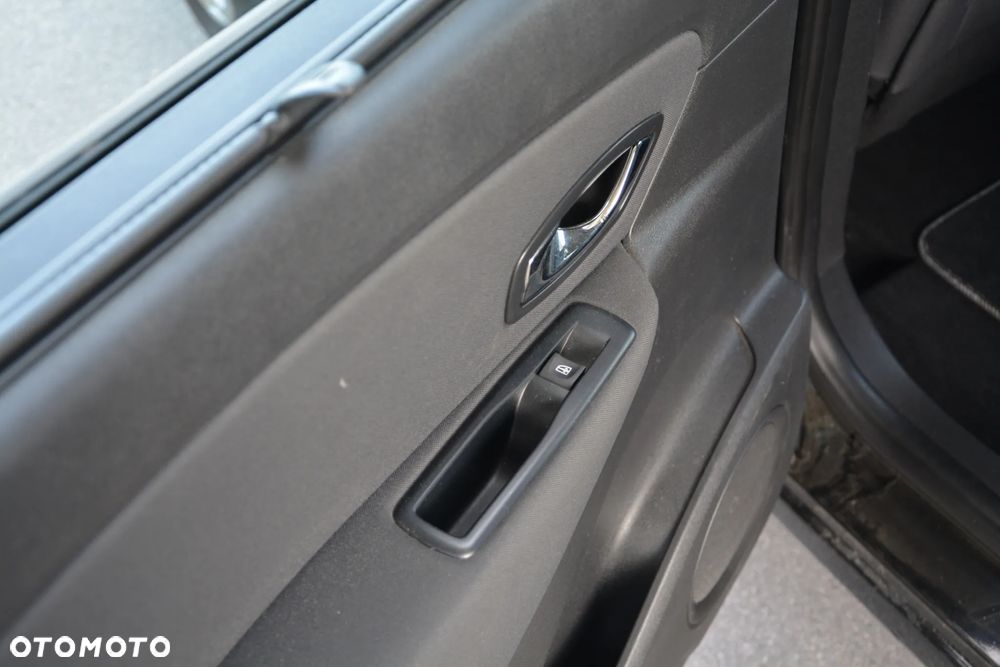 Renault Scenic ENERGY TCe 115 Expression - 29