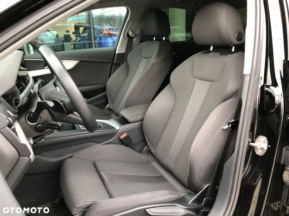 Audi A4 Limousine - 6