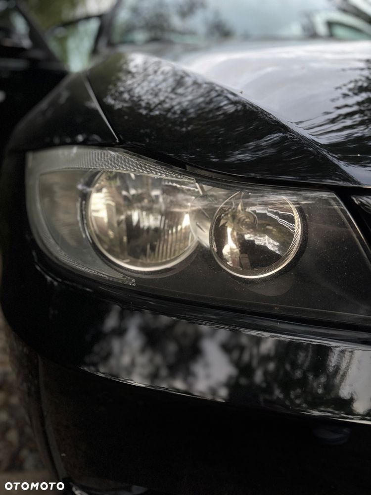 BMW Seria 3 325i - 17