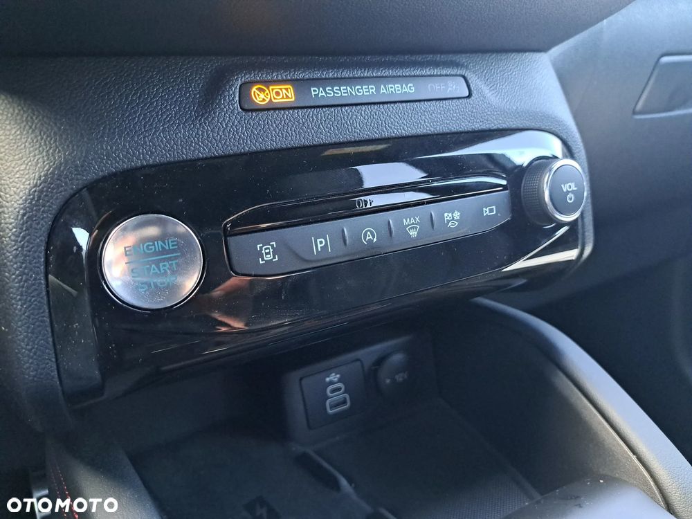 Ford Kuga 1.5 EcoBoost FWD ST-Line X - 30