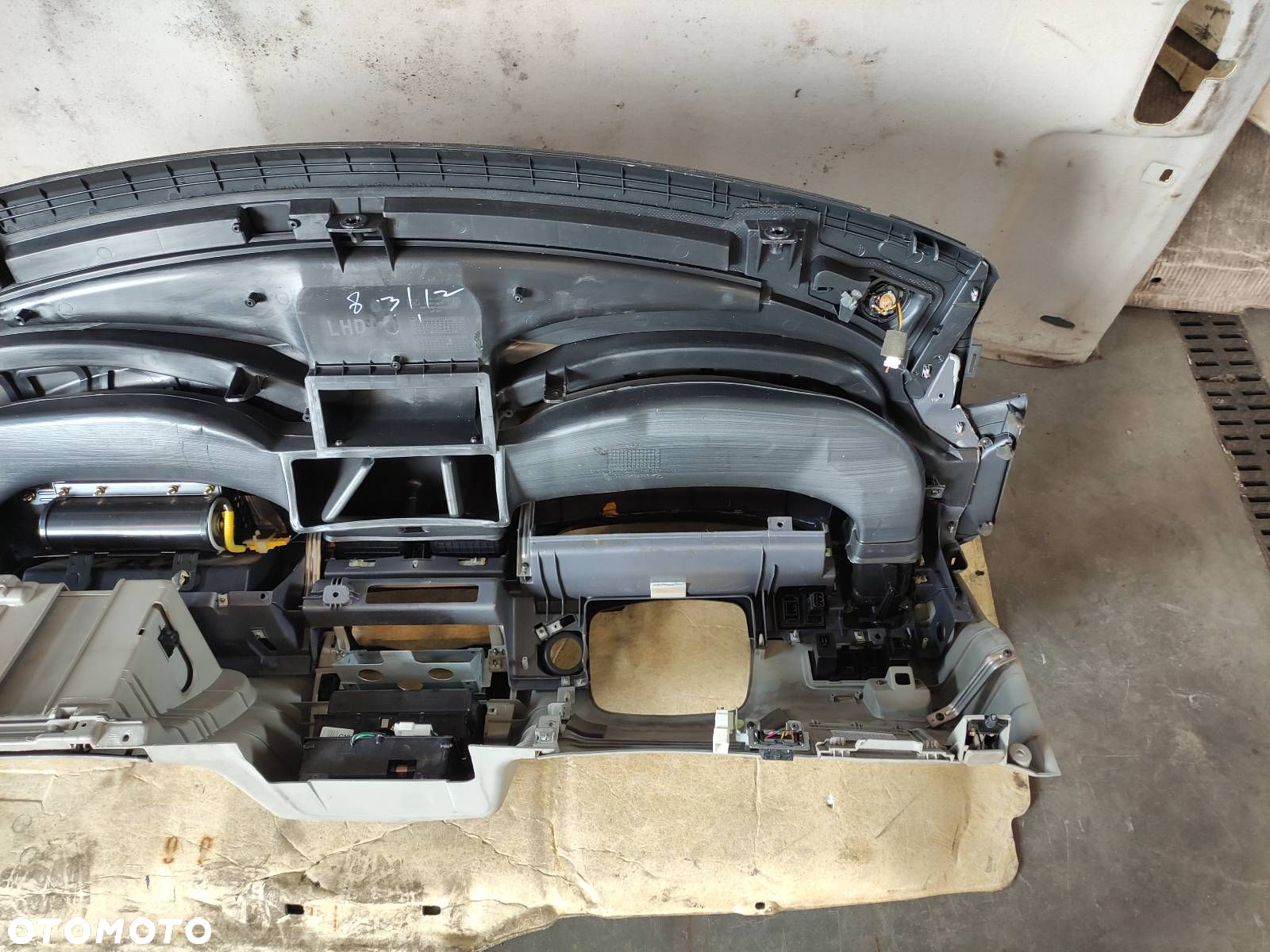 ZESTAW POSTRZAŁOWY HYUNDAI TRAJET I FL 95910-3A900 - 4