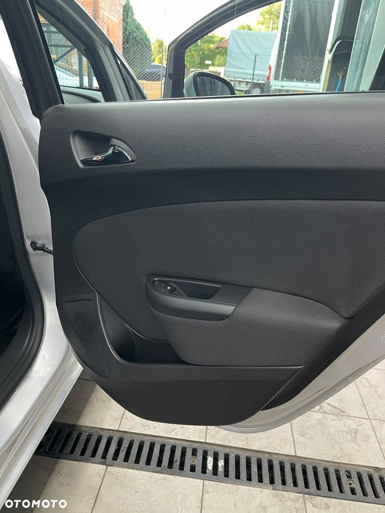 Opel Astra 1.4 Turbo Exklusiv - 30