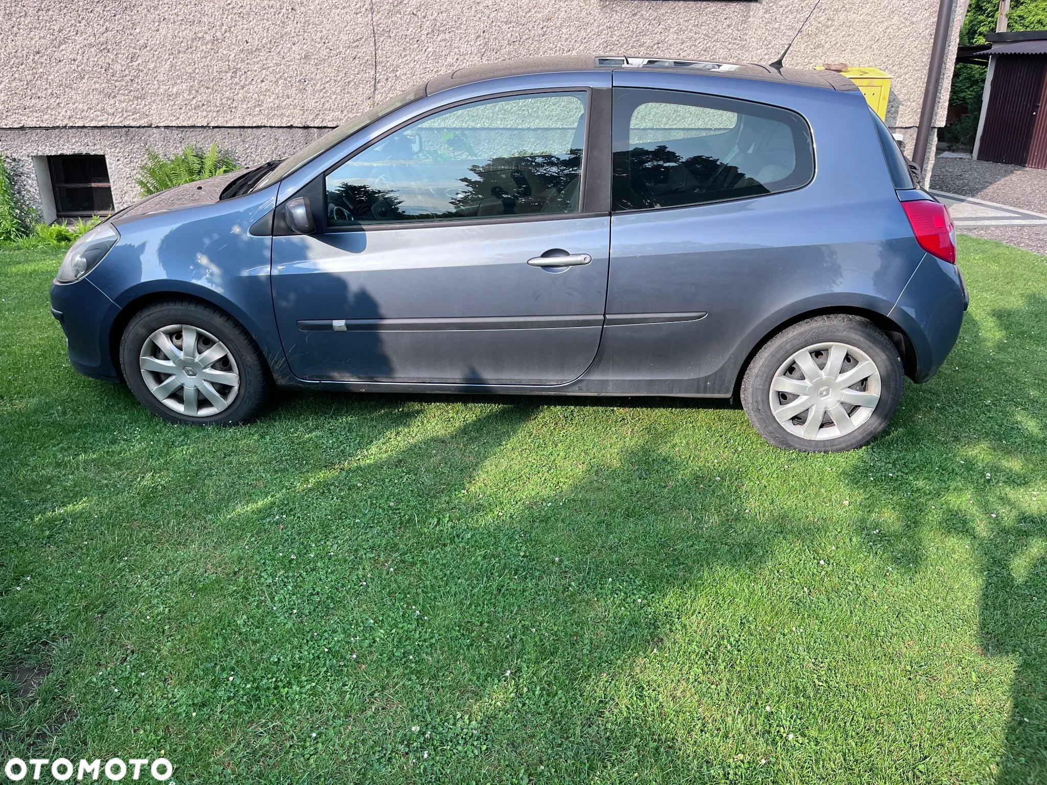 Renault Clio 1.2 16V 75 Dynamique - 3