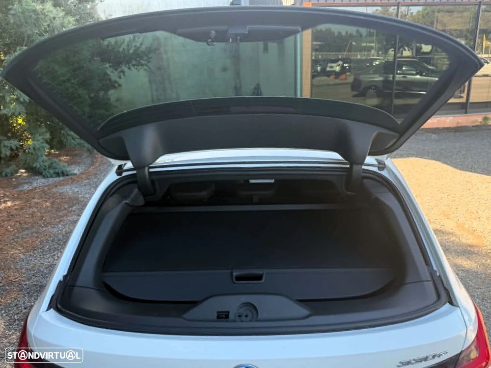 BMW 330 e Pack 50 anos M Auto - 33