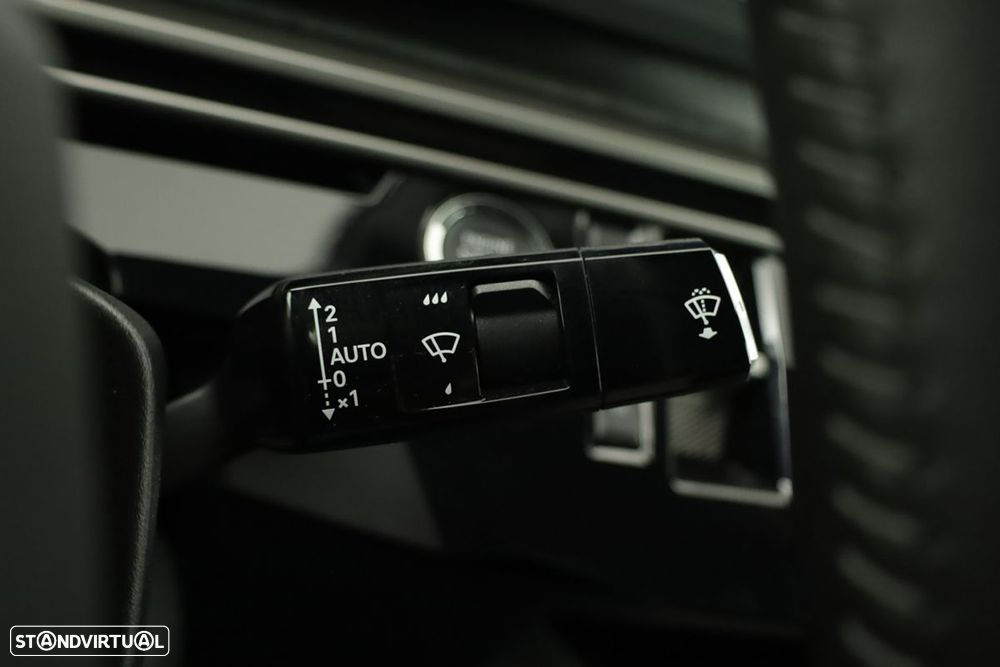Peugeot 3008 1.2 Hybrid Allure e-DCS6 - 17