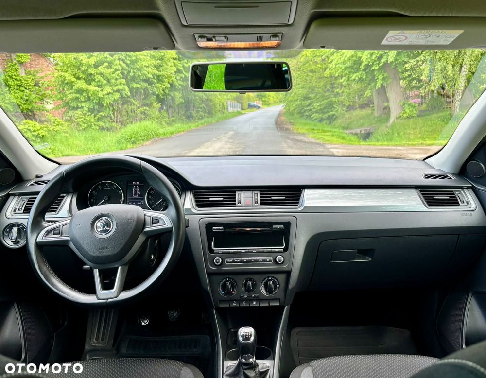 Skoda RAPID 1.2 TSI Ambition - 21