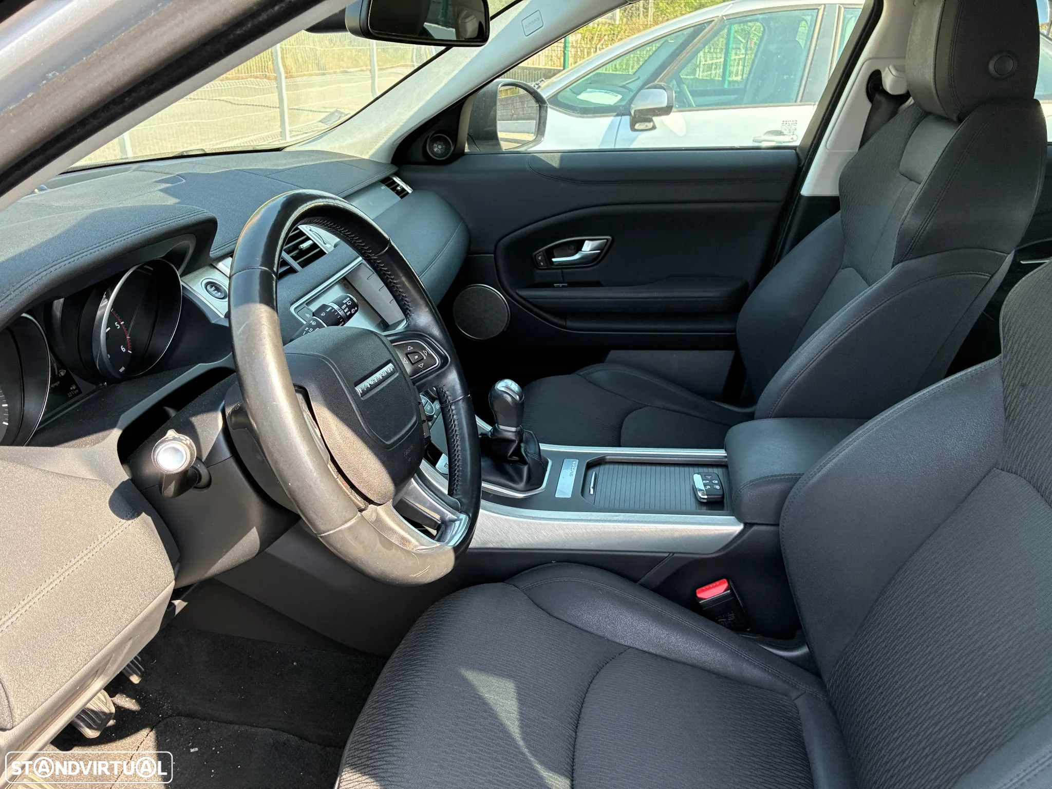 Land Rover Range Rover Evoque D150 FWD - 3