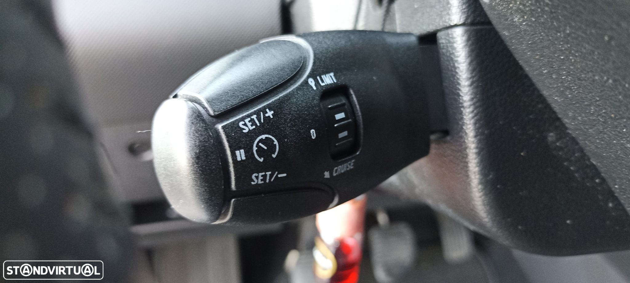 Peugeot 308 1.6 HDi Allure - 17