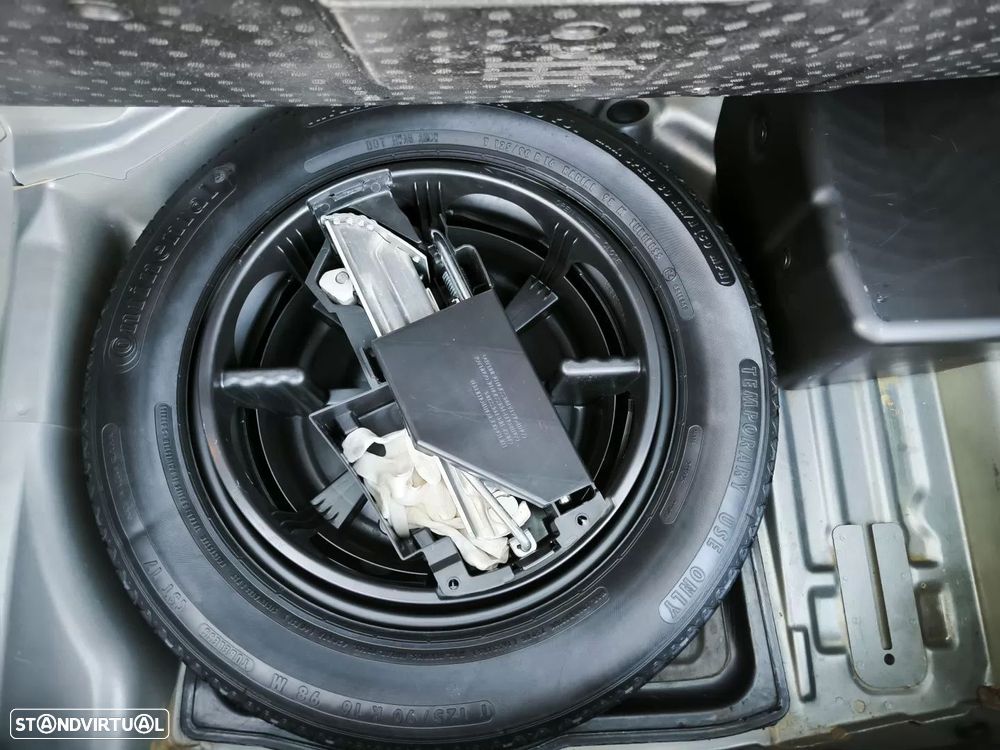 Mercedes-Benz C 200 CDi Avantgarde BlueEfficiency - 42