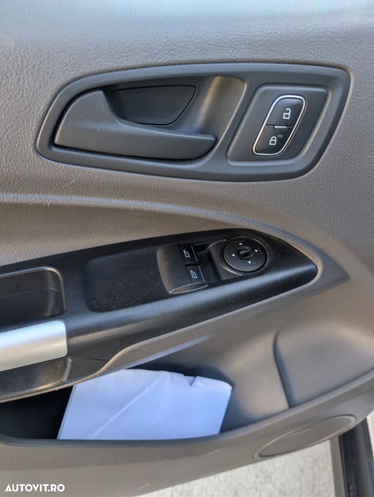 Ford Tranzit Connect - 2