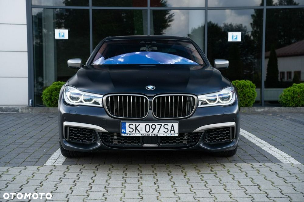 BMW Seria 7 M760Li xDrive - 8
