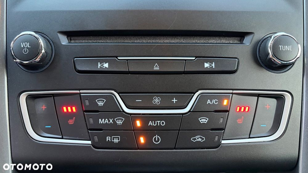 Ford Mondeo 2.0 TDCi Titanium PowerShift - 27