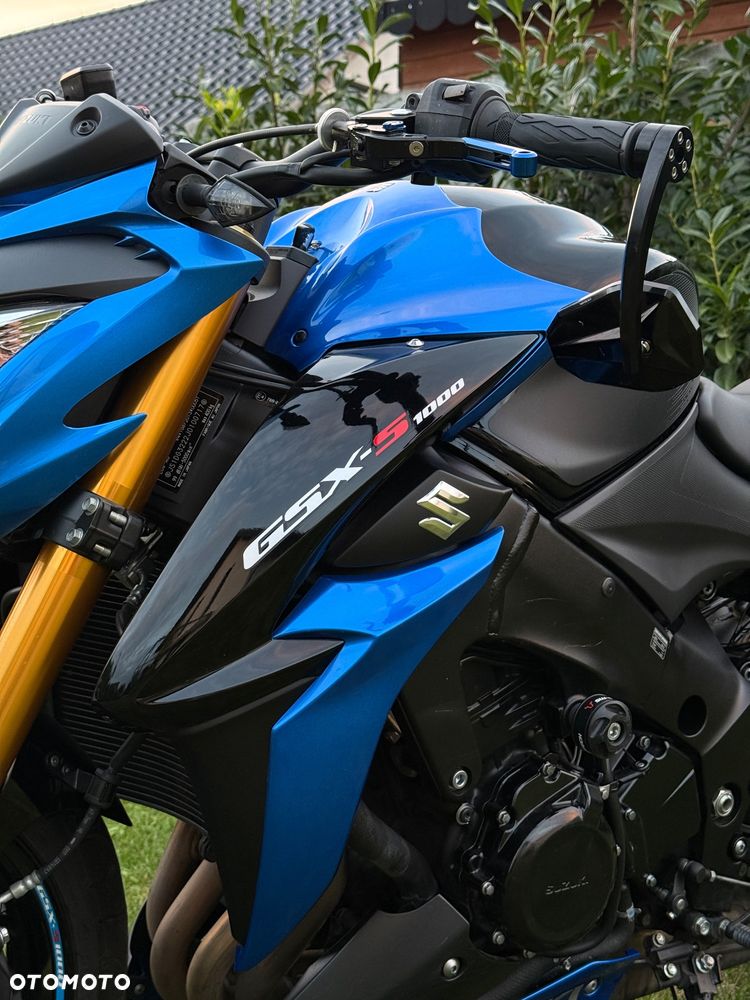 Suzuki GSX 1000 - 20
