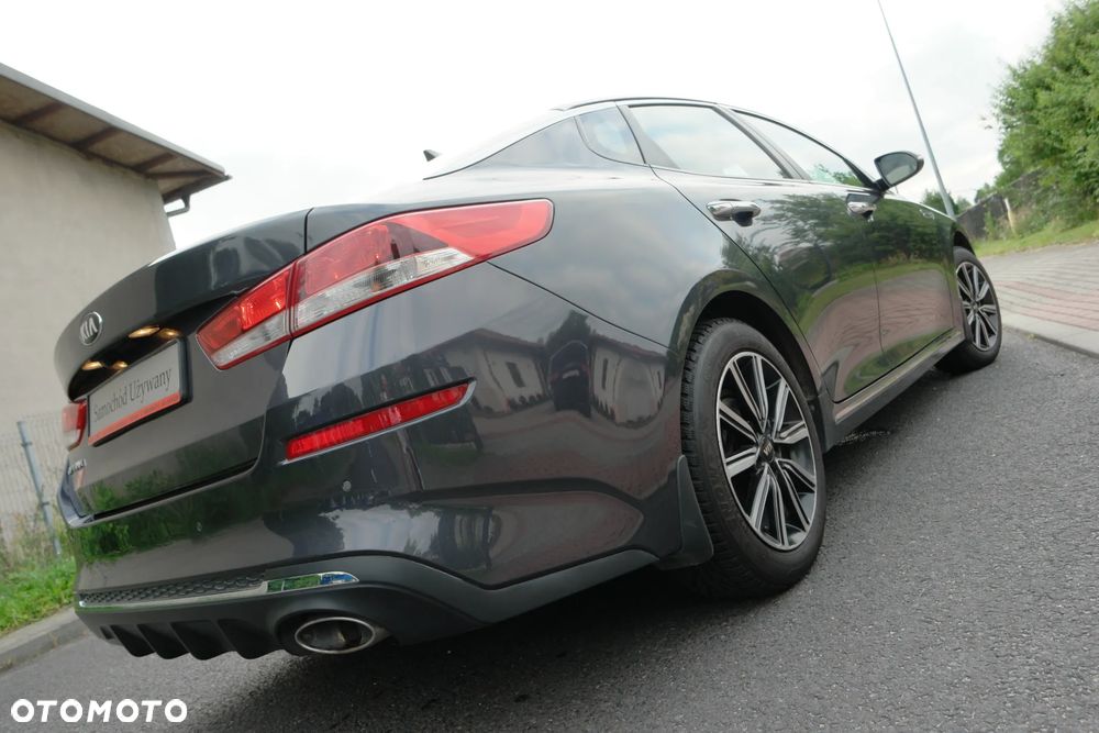 Kia Optima - 37