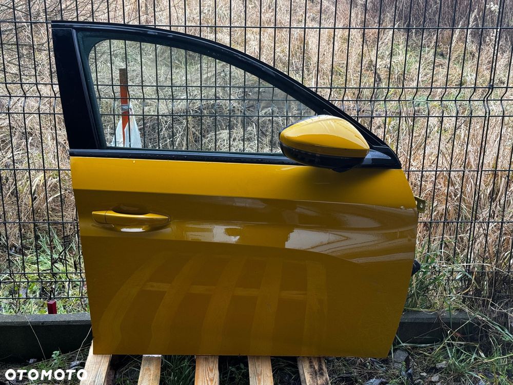 Drzwi prawy przód Peugeot 208 II