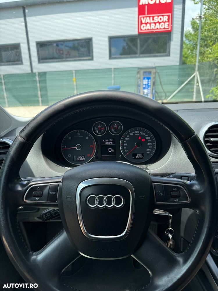 Audi A3 Sportback 2.0 TDI Ambiente - 13