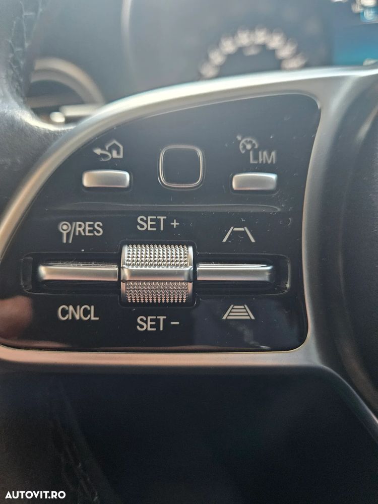 Mercedes-Benz GLC 300 e 4MATIC - 10