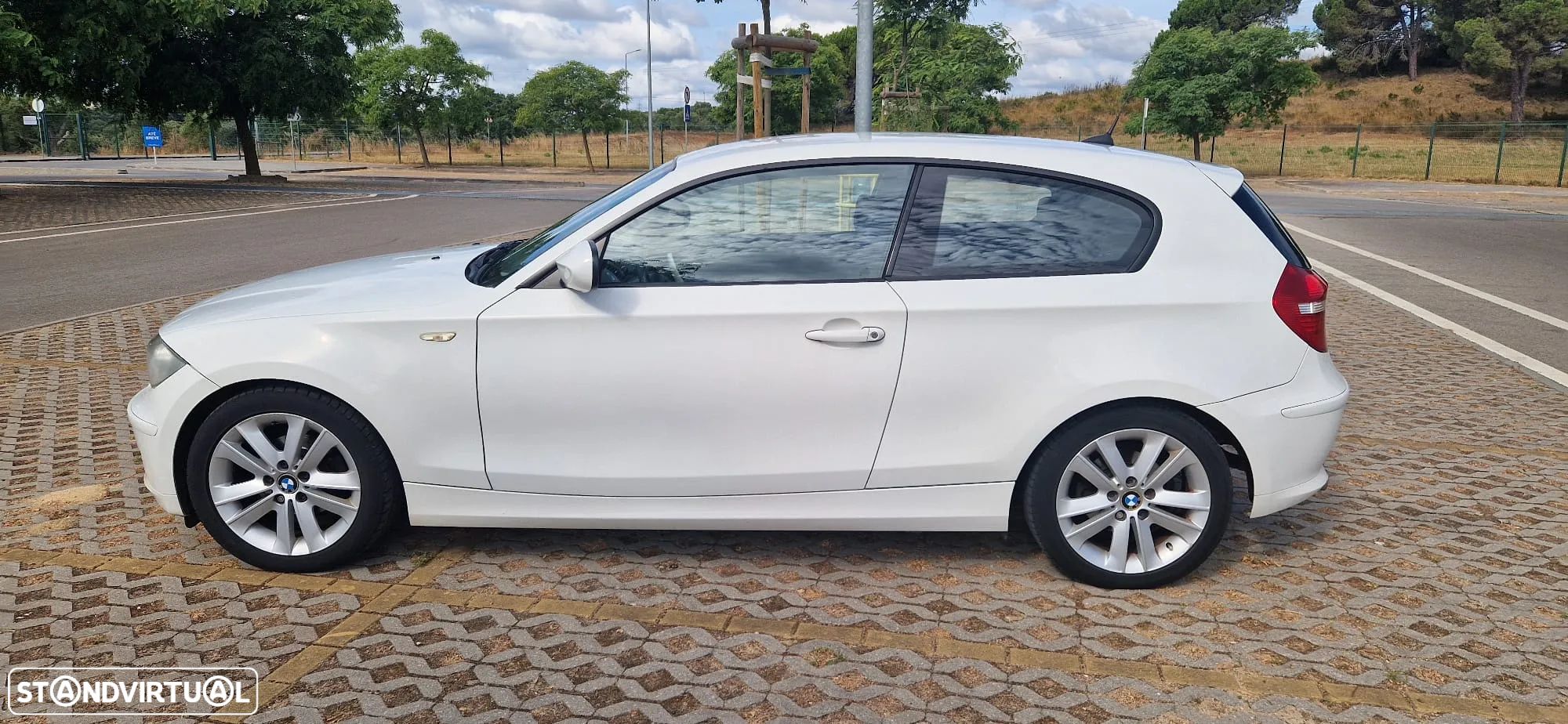 BMW 116 d Sport Line - 1