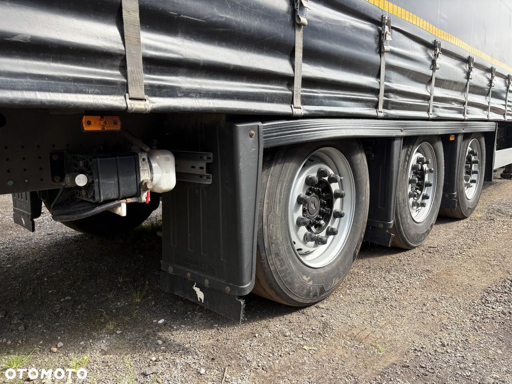 Schmitz Cargobull Mega Varios oś podnoszona - 14