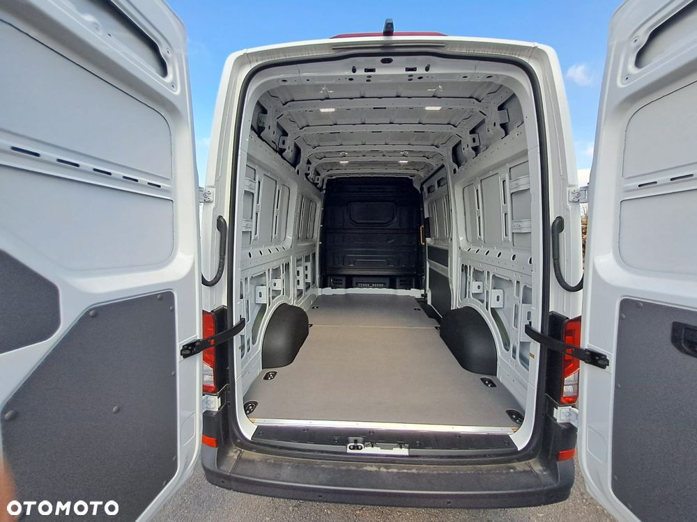 Volkswagen Crafter 2.0 TDI L3H3 - 7