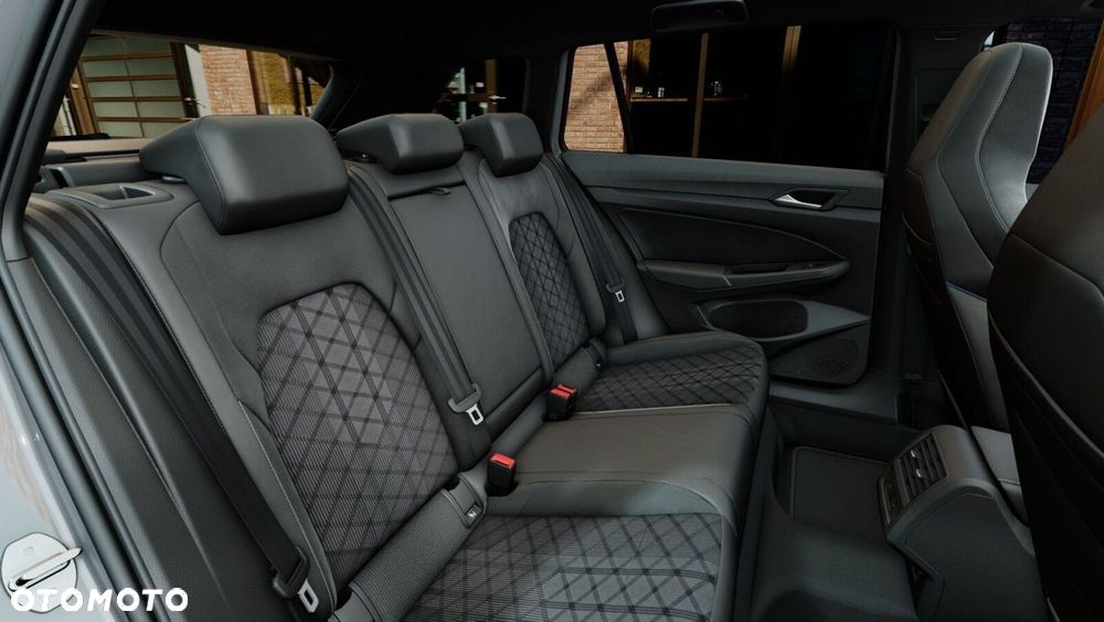 Volkswagen Golf Variant - 12