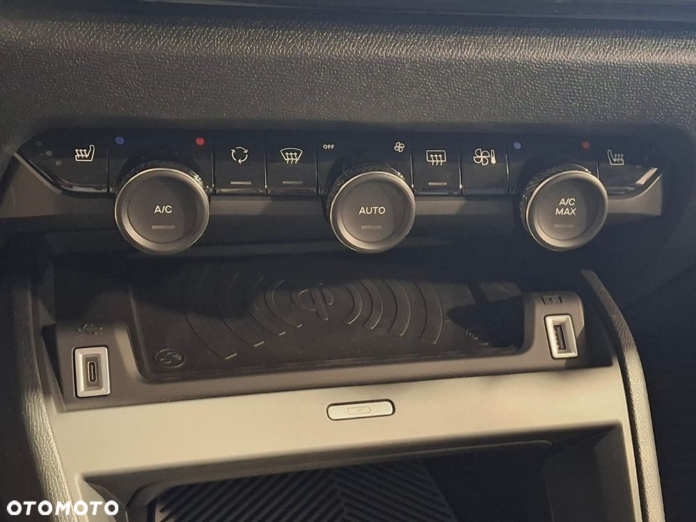 Citroën C4 1.2 mHEV Max eDCT6 - 7