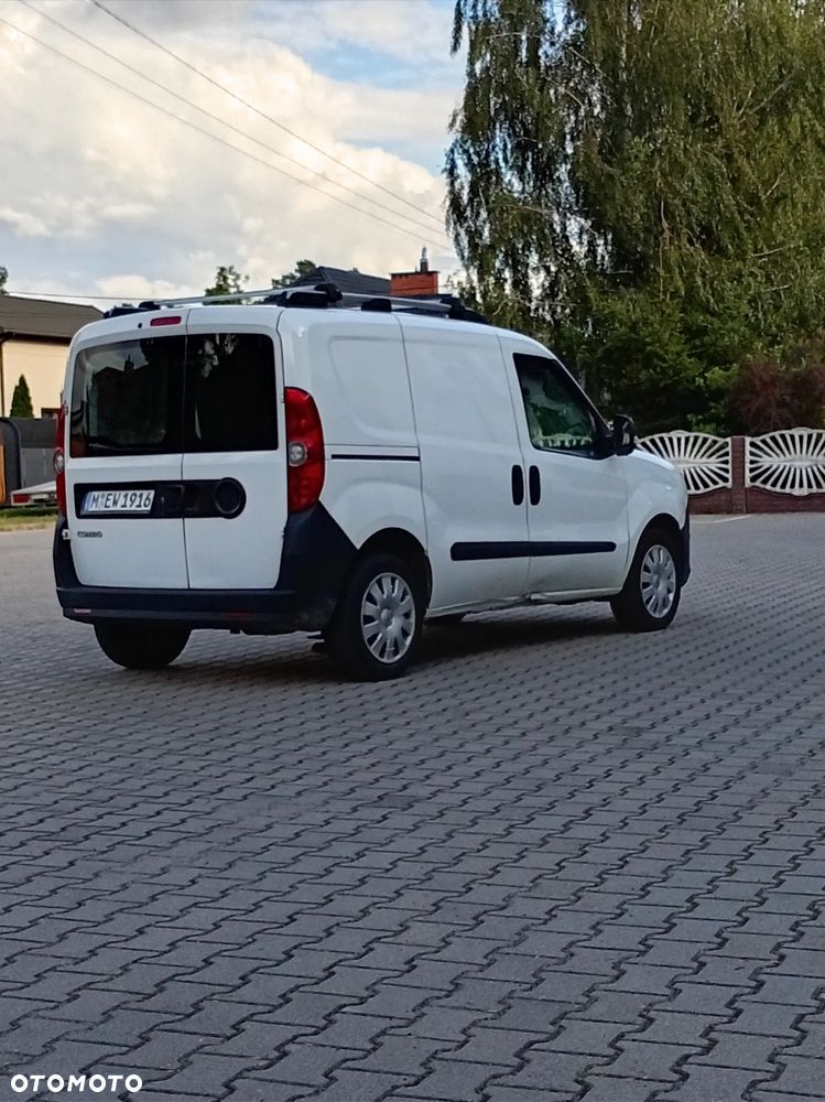 Opel Combo - 24