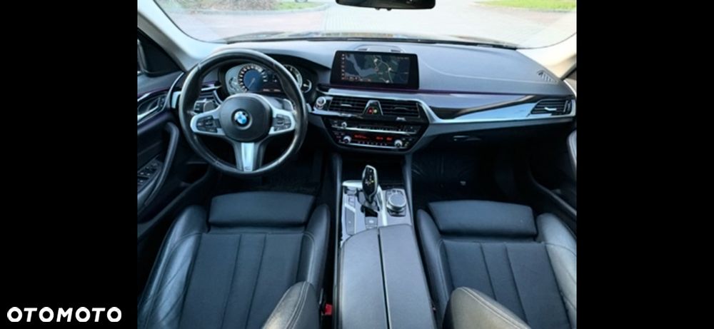 BMW Seria 5 520d Sport Line sport - 9