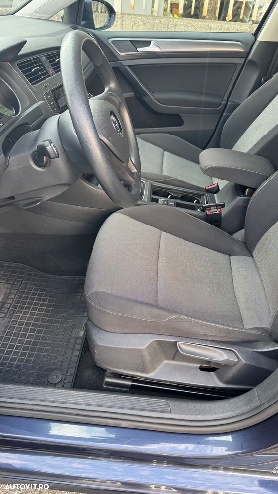 Volkswagen Golf 1.6 TDI DPF BMT Comfortline - 10