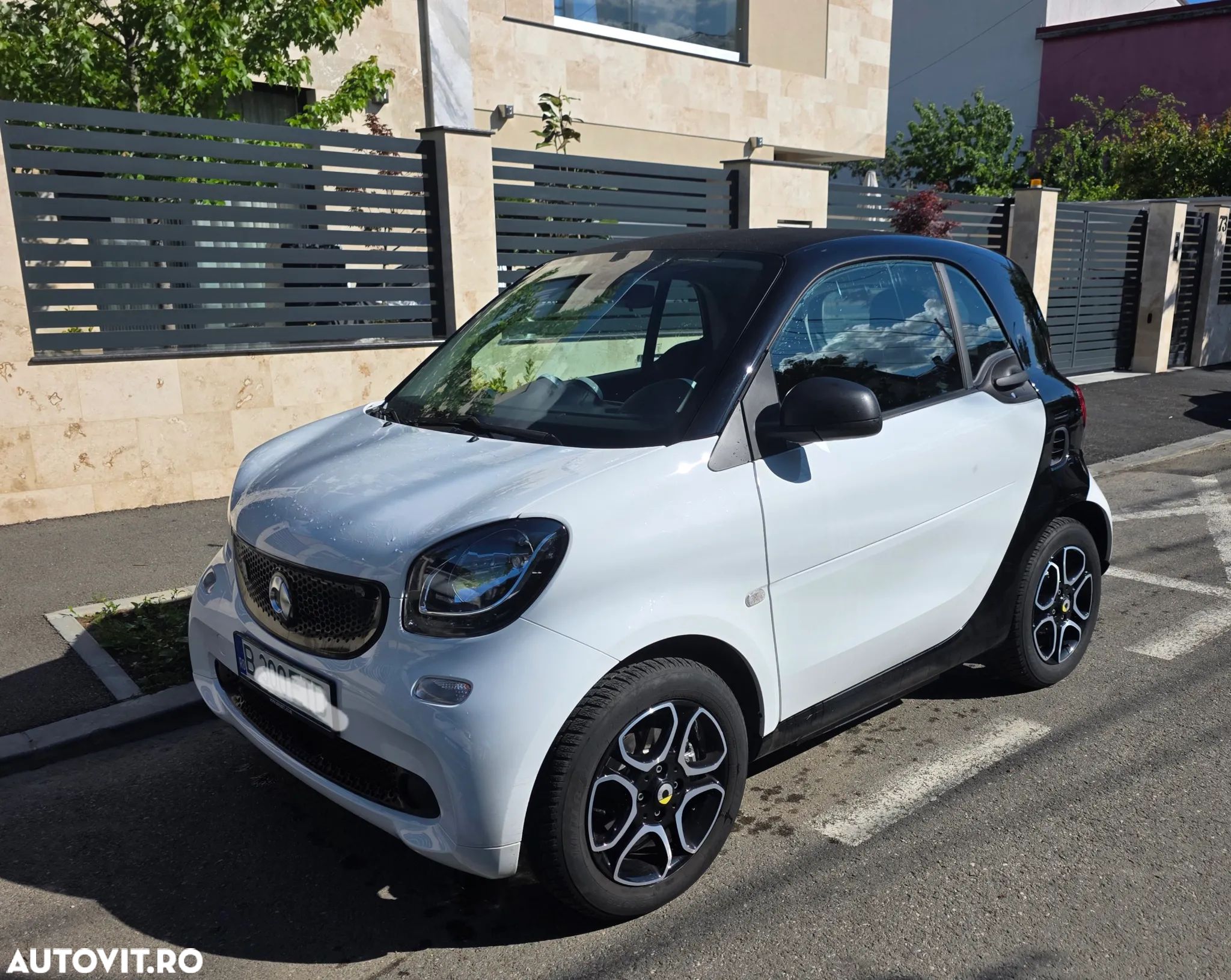 Smart Fortwo 60 kW electric drive - 1