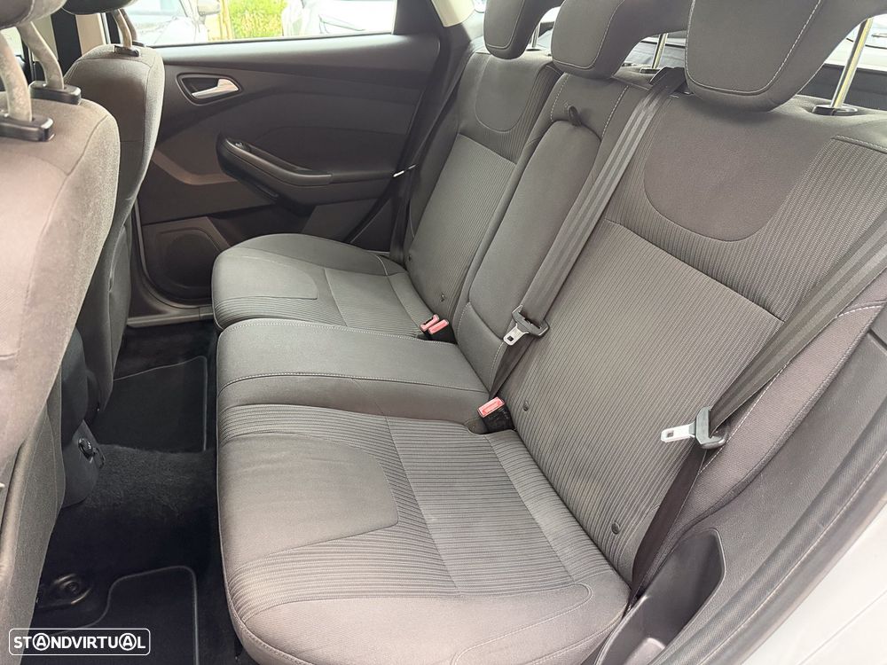 Ford Focus SW 1.6 TDCi Titanium Best - 8