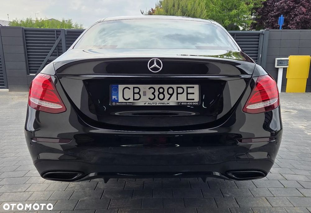Mercedes-Benz Klasa E 220 d 9G-TRONIC - 2