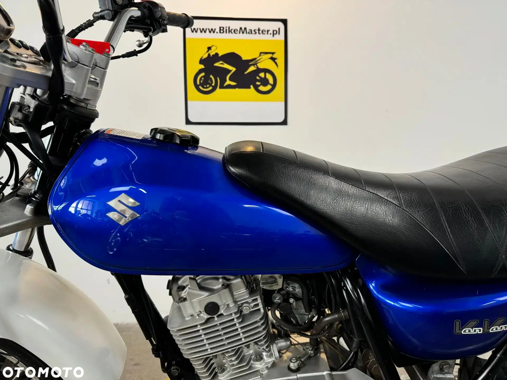 Suzuki RV - 21