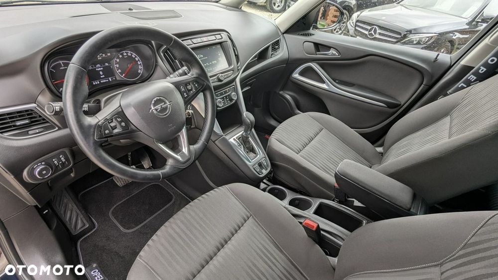 Opel Zafira - 14