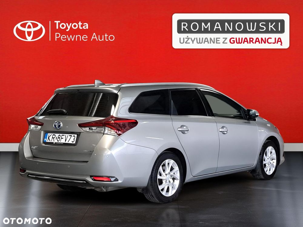 Toyota Auris Hybrid 135 Premium - 10