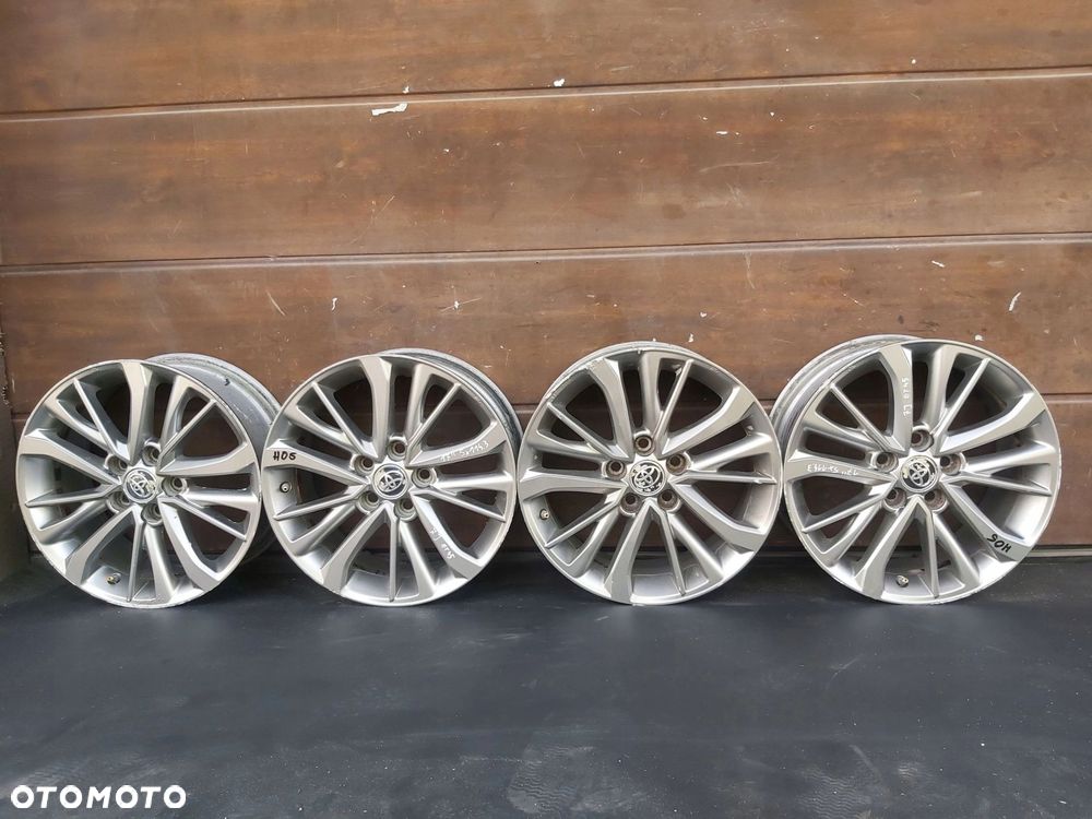 Toyota Yaris Cross Auris Corolla Avensis Alufelgi 17 5x114,3 7J et45 - 1