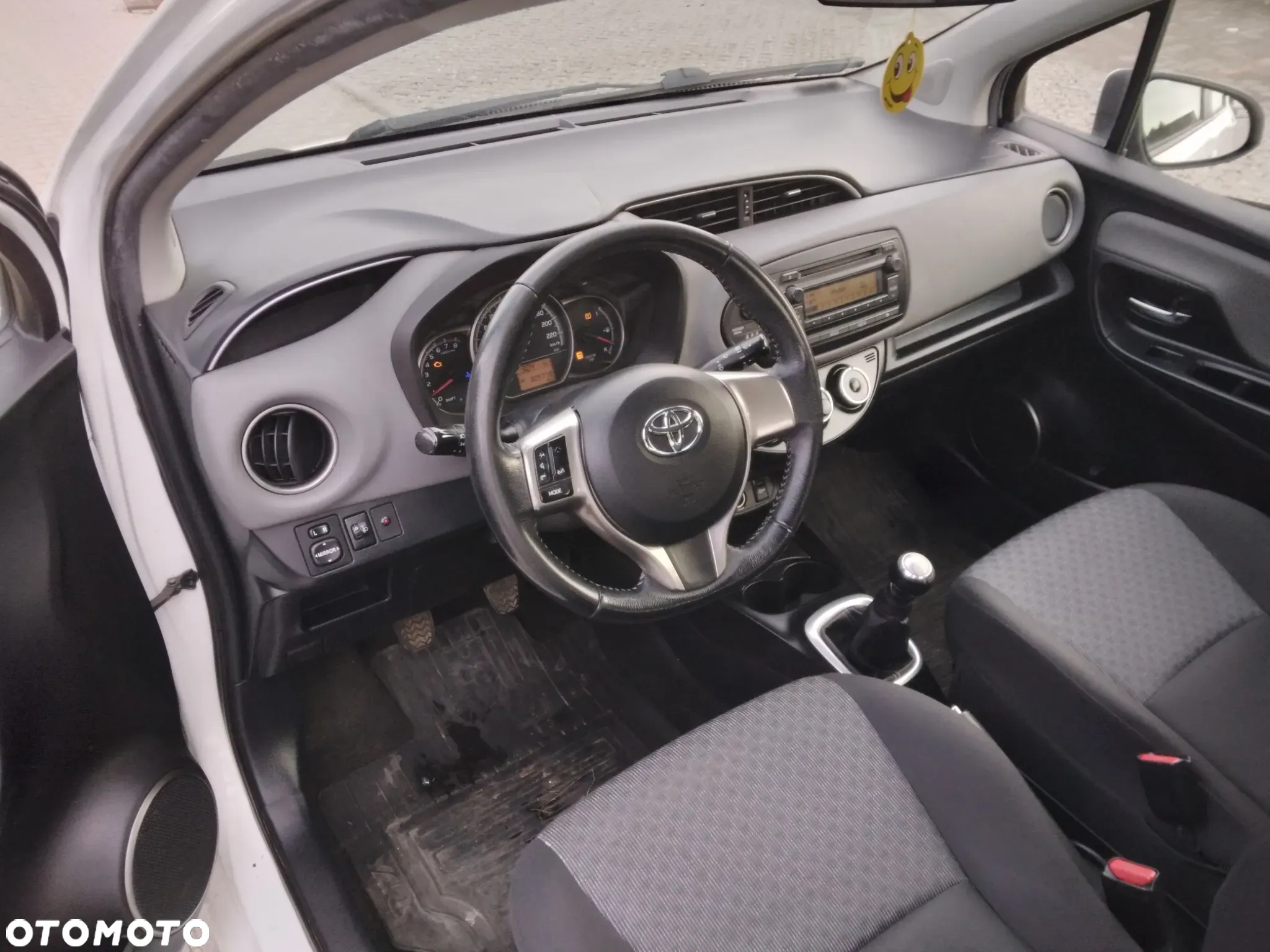 Toyota Yaris 1.0 Active - 7