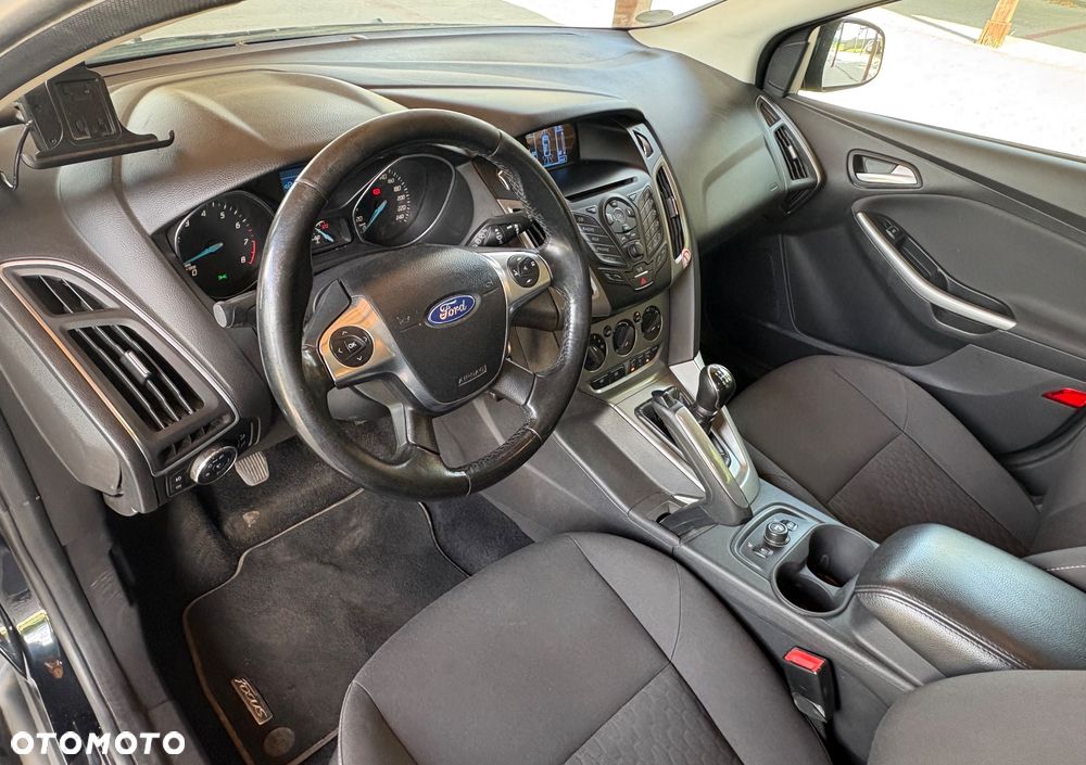 Ford Focus - 13