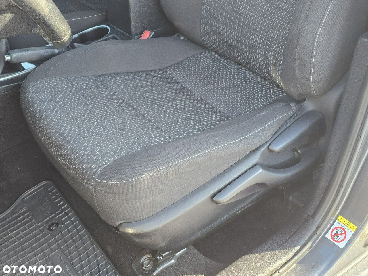 Toyota Corolla - 15