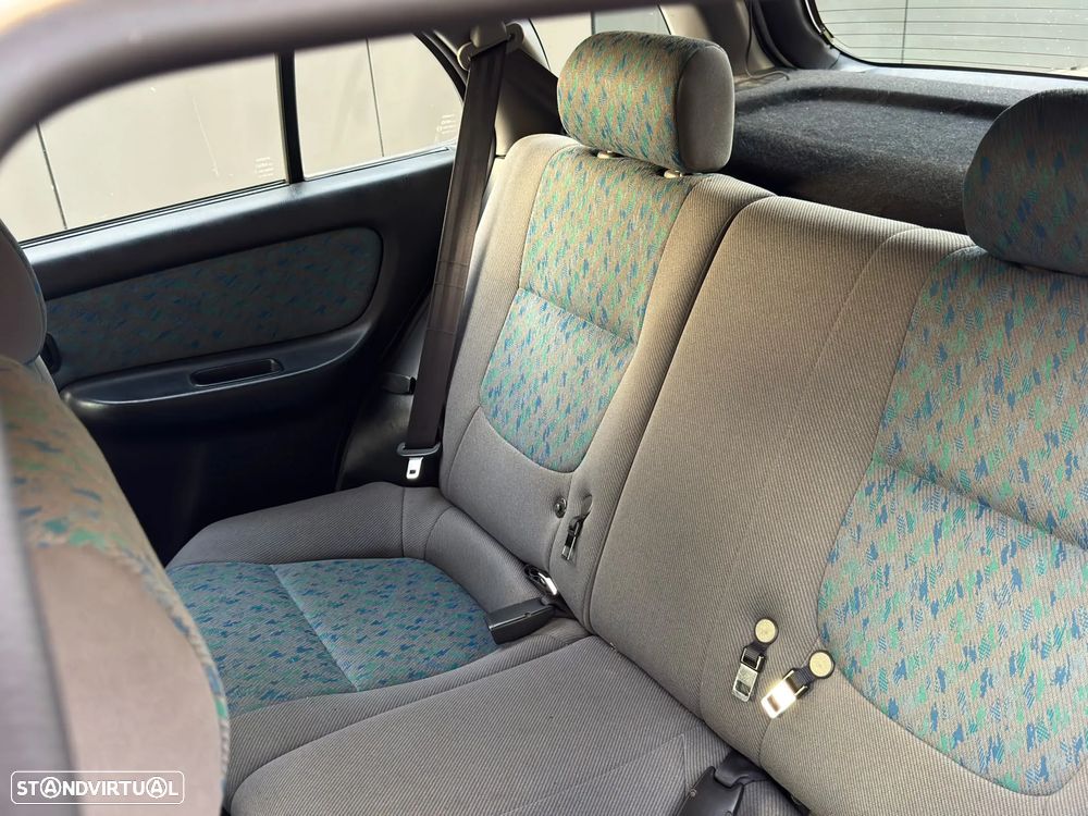 Nissan Almera - 7
